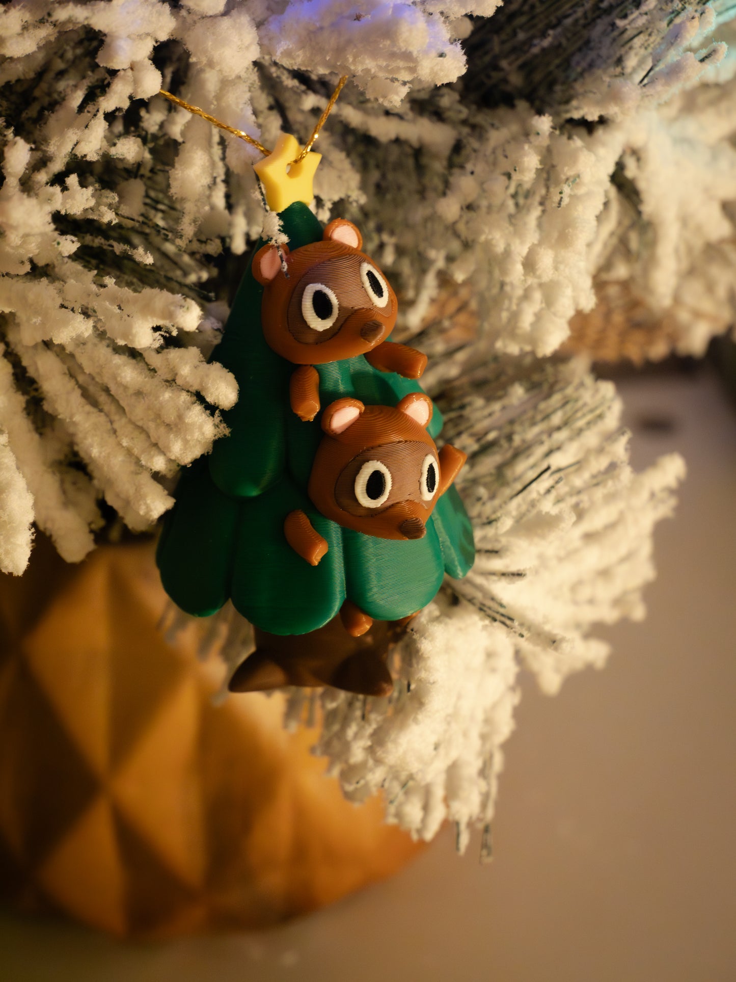 Adorno navideño de Nendo y Tendo